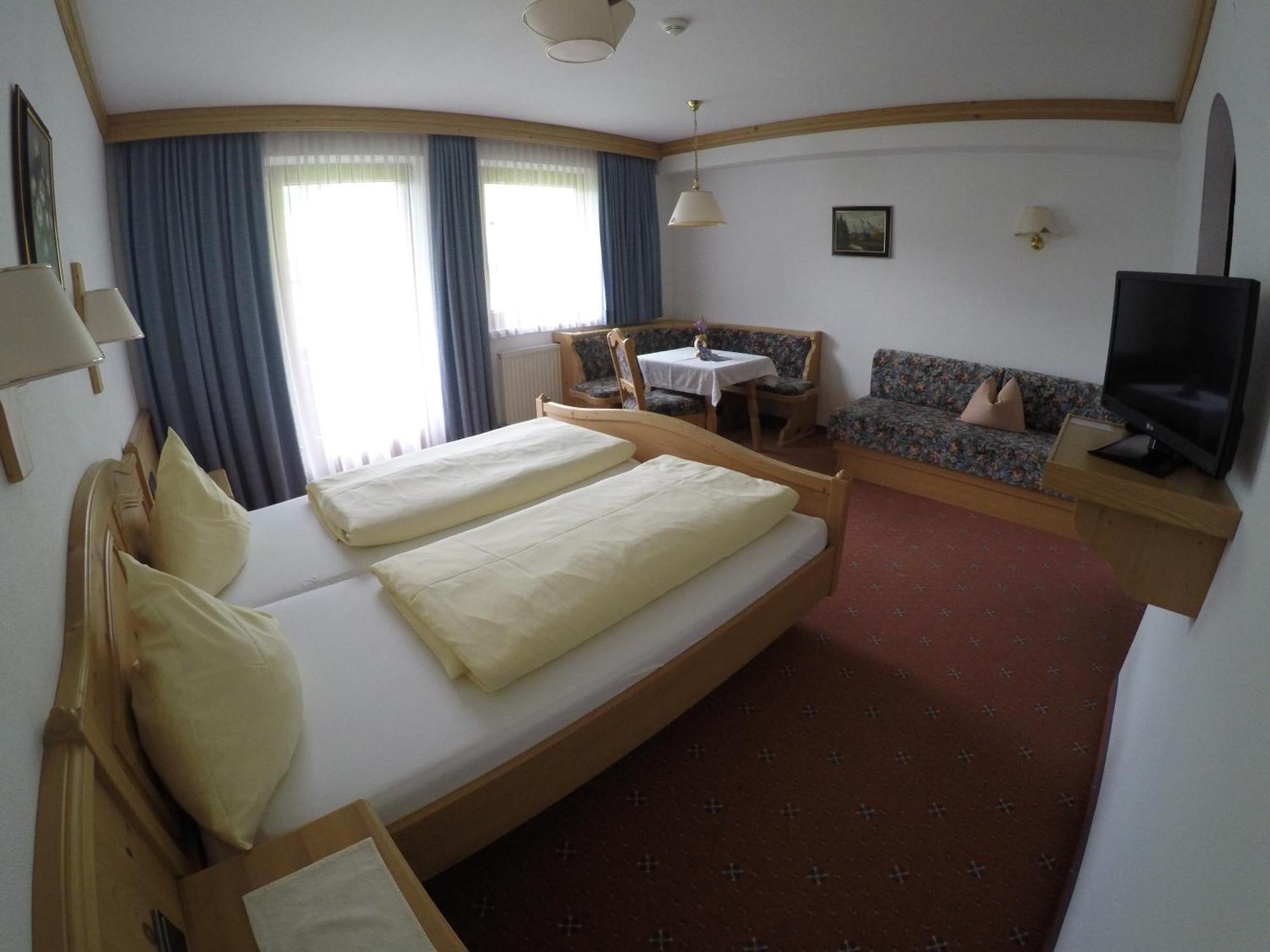 Gaestehaus Alpenland Tux Rom bilde