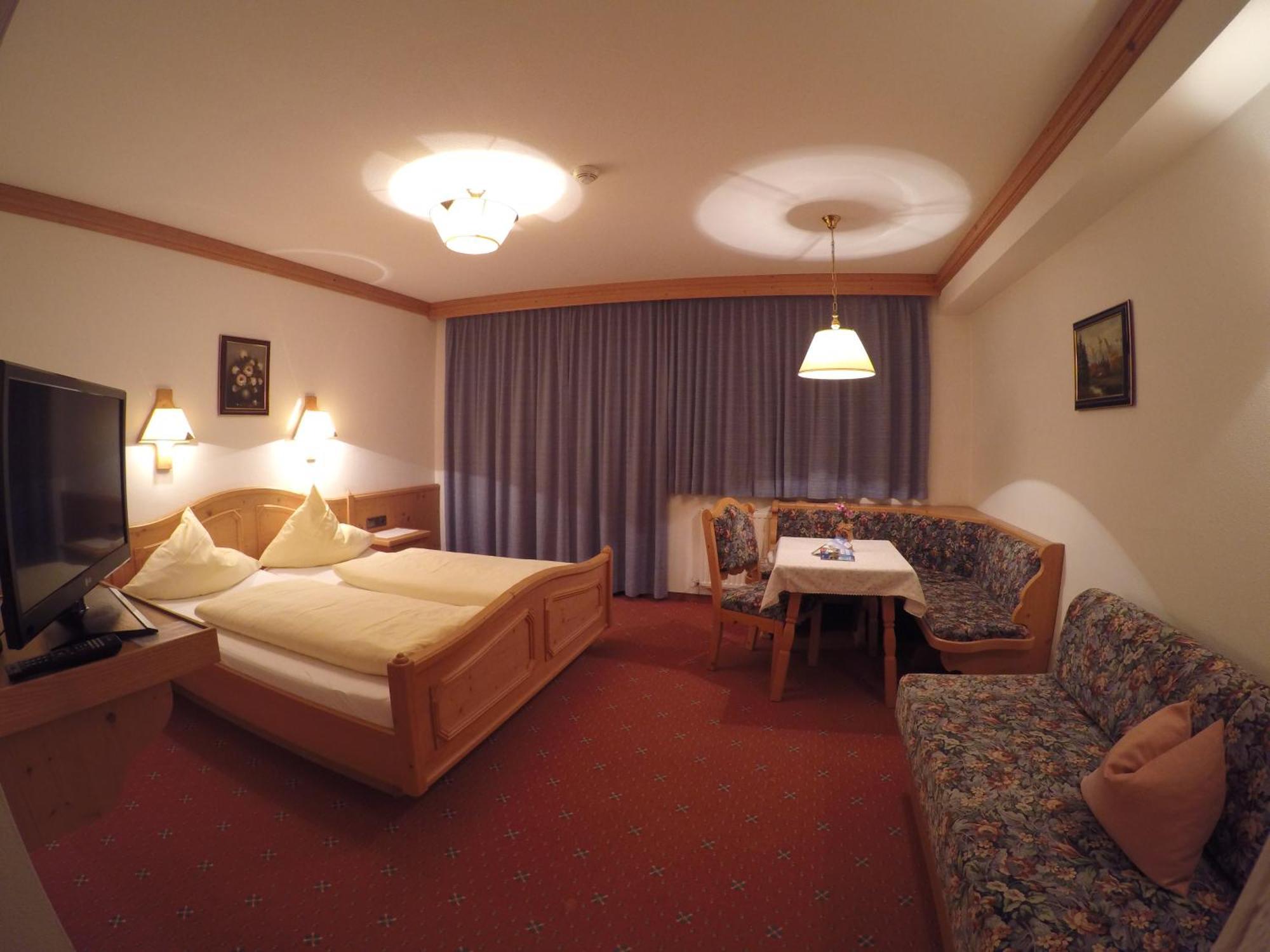 Gaestehaus Alpenland Tux Rom bilde