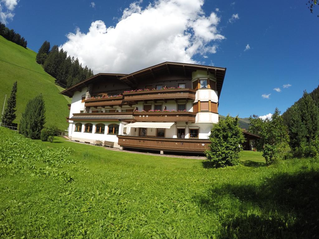 Gaestehaus Alpenland Tux Eksteriør bilde